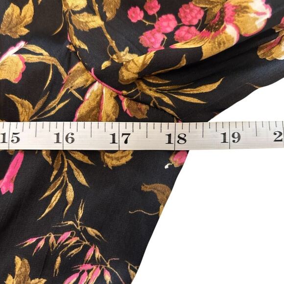 BY ANTHROPOLOGIE Deep-V Tunic Blouse NWT Small - Picture 10 of 13